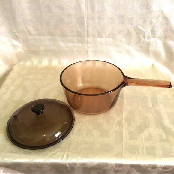 CORNING VISIONWARE 1.5 litre Saucepan with Lid - Picture 3 of 4
